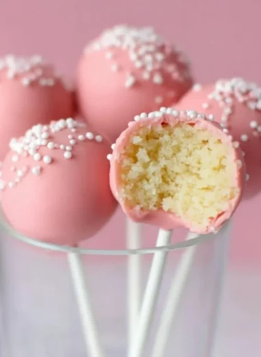 Delicious Starbucks Cake Pop, a sweet treat perfect for coffee lovers.