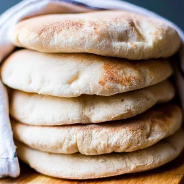 Freshly baked sourdough pita bread ready to be served.